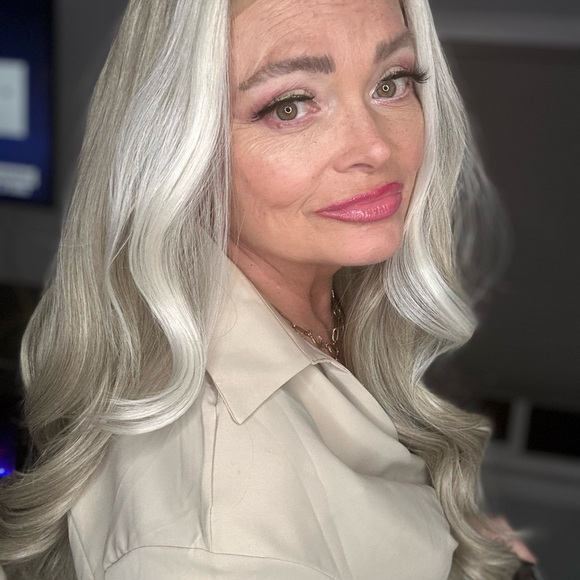 JILL - Picture 7 of 7